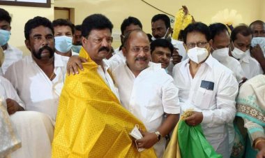 உட்டாலக்கடி உள்ளாட்சி பதவிகள்! காவல் துறையை கண்டித்த ஆளுங்கட்சியினர்!