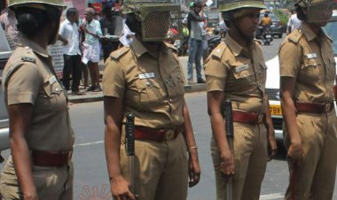 பெண் போலிசாரை சீண்டிய வாலிபர்களுக்கு சிறை!