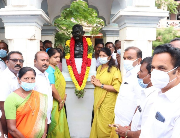  தூத்துக்குடியில் கனிமொழி!