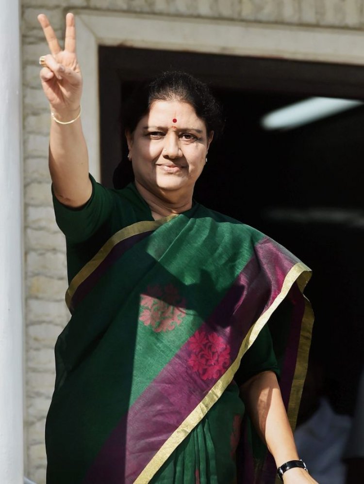 புலியின் குகையை பூனைகளுக்கு பரிசளிக்கலாமா? சசிகலா பரபரப்பு கடிதம்! சலசலக்கும் அ.தி.மு.க.!