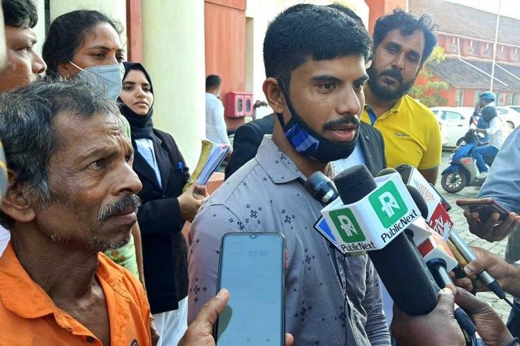 நக்சல் பழி சுமத்தப்பட்ட பத்திரிகையாளர் விடுதலை! பகத்சிங் புத்தகம் சட்டவிரோதமானது அல்ல! நீதிமன்றம் கருத்து!