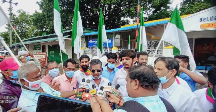 வேலூர் மாநகராட்சியை கண்டித்து திராவிட முஸ்லீம் முன்னேற்றகழகம் ஆர்பாட்டம்!