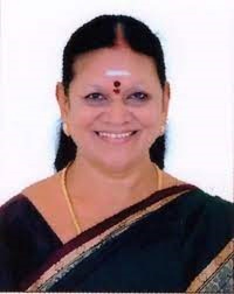 முன்னாள் அமைச்சர் சரோஜா தலைமறைவு!