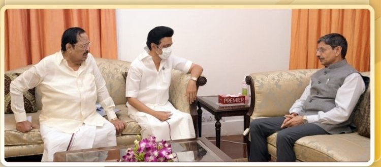 நீட் தேர்வு சட்ட முன்வடிவு தொடர்பாக ஆளுநரை சந்தித்த முதலமைச்சர்!