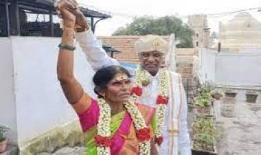 65 வயதில் காதலியை கரம் பிடித்து அசத்தல்!