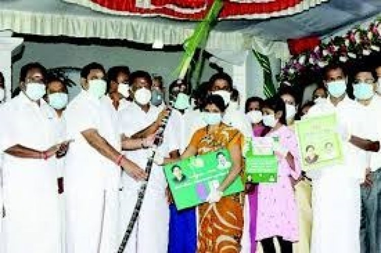 பொங்கல் பரிசு 5,000 ரூபாய் வழங்க அ.தி.மு.க.கோரிக்கை!