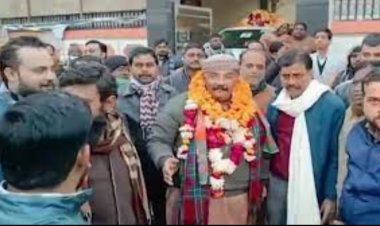 துப்பாக்கியால் சுட வேண்டாம்! செருப்பால் அடி - பா.ஜ.க., எம்.எல்.ஏ.அடாவடி பேச்சு!!