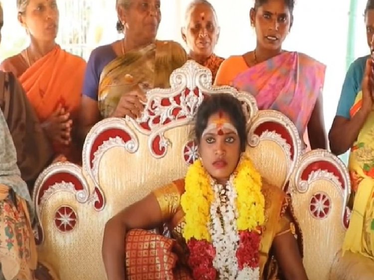 அடியேய் டிக்டாக் பார்ட்டி? உனக்கெல்லாம் சாமி வேஷமா? நெட்டிசன்கள் கோபம்!!