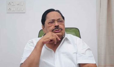 மீண்டும் எட்டு பேர் நீக்கம்! தட்டி தூக்கும் திமுக!!