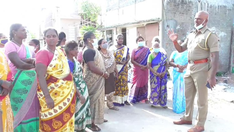 மதுபானகடையை பெண்கள் மூடினார்கள்!