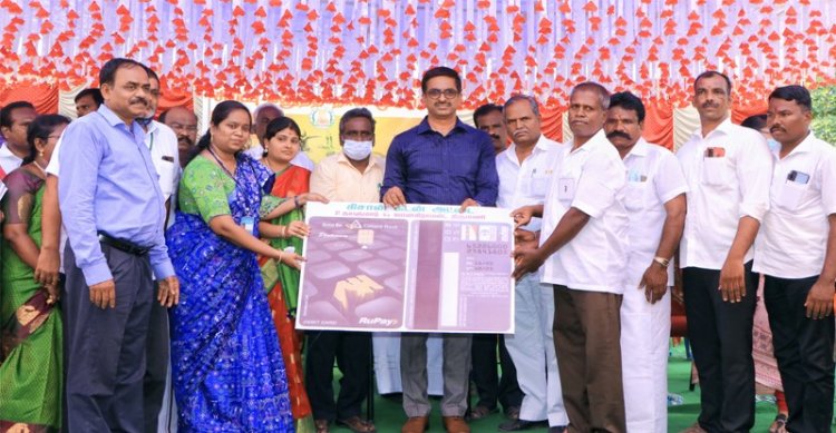 வேலூர் ஆட்சியர் ஹேப்பி! வாரி வழங்கப்பட்ட அரசு திட்டங்கள்!
