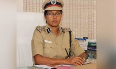 எஸ்.ஐ. 2 போலிசார் அதிரடி மாற்றம்! கடத்தல் புகார் எதிரொலி:- வேலூர் டி.ஐ.ஜி. நடவடிக்கை!