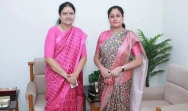 சசிகலாவுடன் விஜயசாந்தி திடீர் சந்திப்பு!