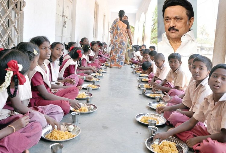 அரசு பள்ளி மாணவர்களுக்கு காலையில் டிஃபன் வழங்கும் திட்டம்! முதலமைச்சர் மு.க.ஸ்டாலின் அறிவிப்பு! 'திராவிட மாடல்' அரசு என உருக்கமான பேச்சு!