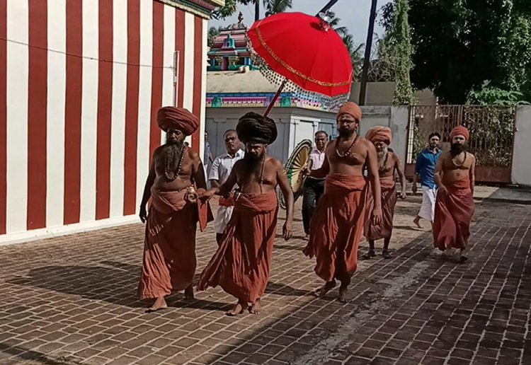விழா கோலத்தில் தருமபுரம் ஆதீனம்! தொடரும் சம்பிரதாயங்கள்!