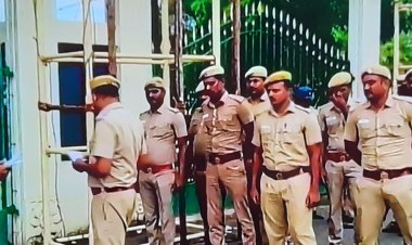 அதிமுக பொதுக்குழுவுக்கு உயர் நீதிமன்றம் பச்சைக்கொடி!