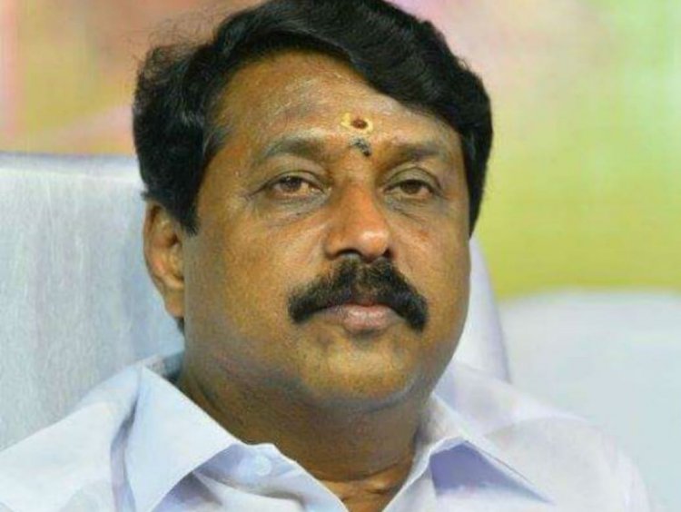 சசிகலாவுக்கு வலைவிரிக்கும் பா.ஜ.க.!