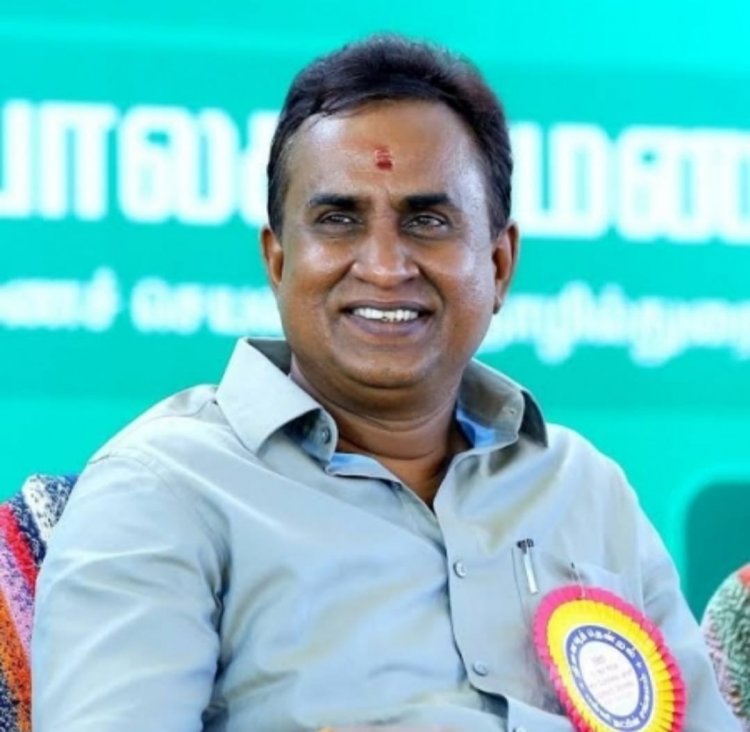 எஸ்.பி.வேலுமணியும் 12 லஞ்ச அதிகாரிகளும்:- பிடி இருகுகிறது!!