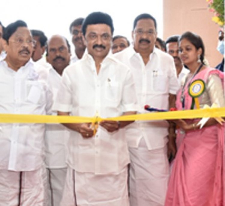 அள்ளி வழங்கிய முதலமைச்சர்! ஆட்சியர் அலுவலக பெருந்திட்ட வளாகம் திறப்பு!