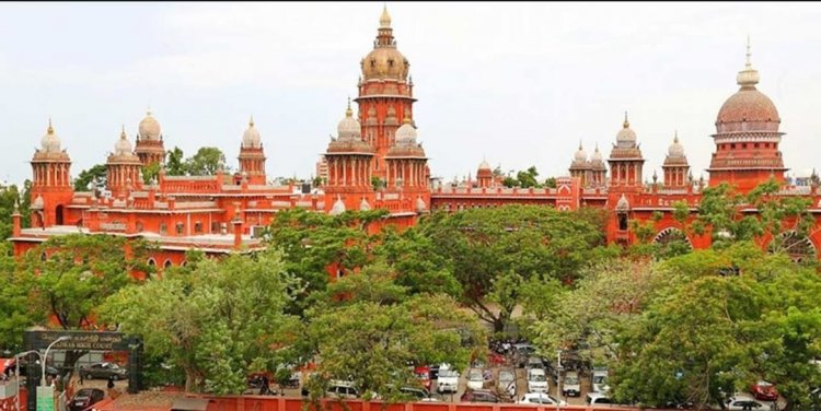 பொதுக்குழு நோட்டீசில் கையெழுத்திடுவது யார்?நீதிபதி கேள்வி! நாளை மீண்டும் விசாரணை!!