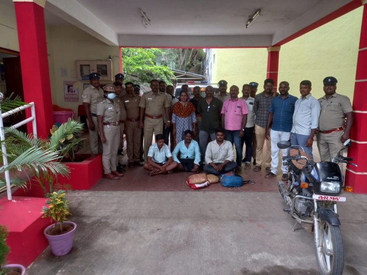 இன்ஸ்பெக்டர் பேபி தலைமையில் கஞ்சா பறிமுதல்! பார்சல் போகுது அதையும் பிடியுங்களேன்!