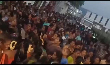 சம்பளம் கேட்டு தொழிற்சாலைக்குள் உள்ளிருப்பு போராட்டம்! அல்வா கொடுத்த அதிகாரிகள்!!