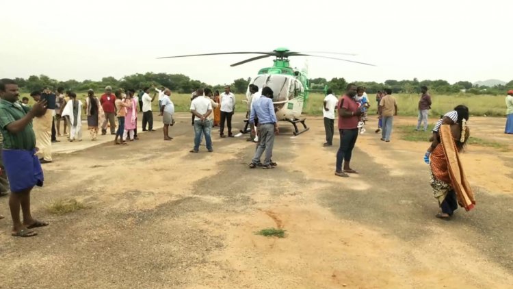 ஜெயலலிதாவின் ஹெலிபேடில் இறக்கப்பட்ட ஹெலிகாப்டர்!