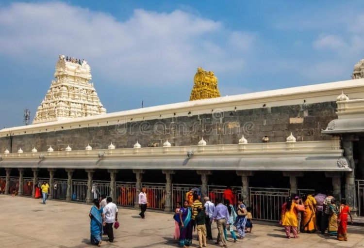 மாப்பிள்ளையிடம் செல் போனை பறித்த காஞ்சி பூஜாரிகள்!தாதாயிசம் என்று பக்தர்கள் புலம்பல்!