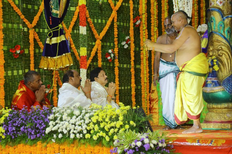கே.எஸ்.எஸ். தியாகபாரி தலைமையில் பாரம்பரரிய ஆன்மீக விழா!
