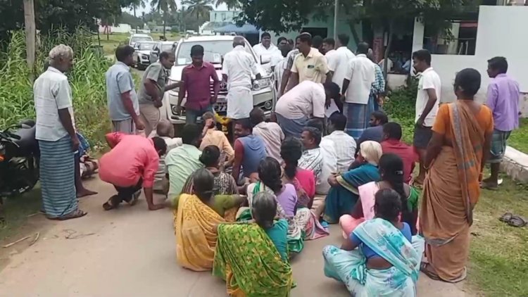 ஜோலார்பேட்டை எம் .எல் .ஏ.வின் காரை கேரோ செய்யவைத்த அதிமுகவினர்!