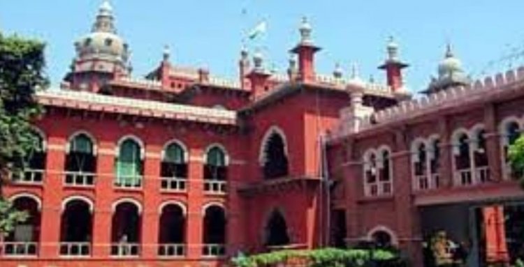 அரசு அதிகாரிகளுக்கு தெரியாமல் ஆக்கிரமிப்புகள் நடப்பதில்லை!