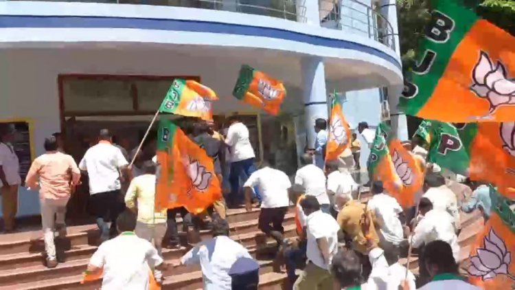 மாநகராட்சி களேபரம்:- வேடிக்கை பார்த்த தெற்கு காவல் நிலையத்தார்!