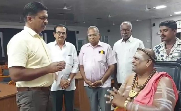 பொதுவழி ஆக்கிரமிப்பு:- மீட்டுத்தர ஆட்சியரிடம் மனு!!