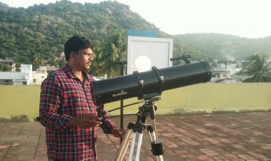 பைனாகூலரில் சூரியகிரகணம் பார்த்த விஐபிக்கள்!