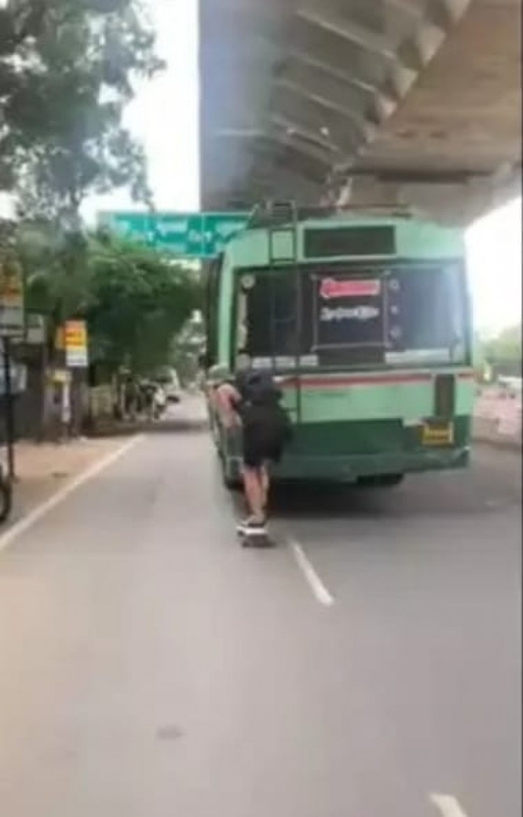 பஸ்ஸை பிடித்துக்கொண்டு ஸ்கேட்டிங்! யார் அவர்?