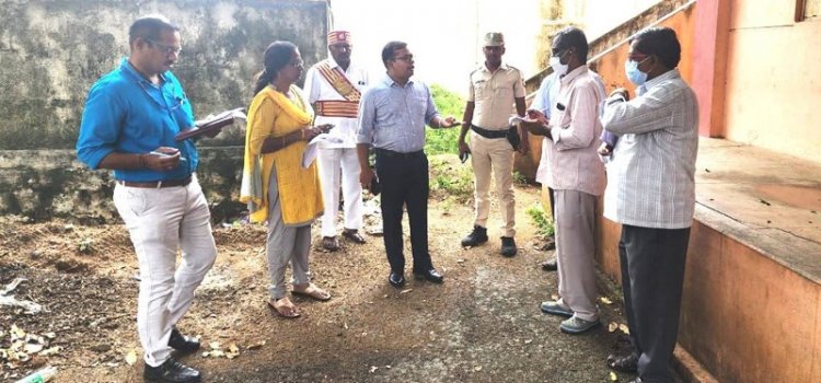 ஆண் பெண் இருவரை சஸ்பெண்டு செய்த கலெக்டர்!