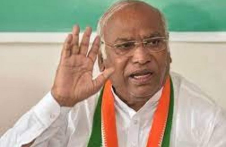 24 ஆண்டுகளுக்கு பின்னர் நேரு குடும்பம் அல்லாதோர் தலைவராகிறார்! அதுவும் தென்னிந்தியர்!!