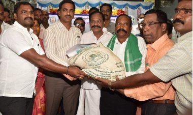 அரசு திட்டங்கள் வீடு தேடிவரவே இது போன்ற கூட்டம்! வேலூர் ஆட்சியர் பேச்சு!