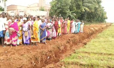 அரசு கொடுத்த நிலங்களை ஆட்டையை போட்ட நிலச்சுவாந்தார்! மீட்டுதரக்கோரி மக்கள் போராட்டம்!