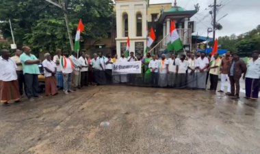 ராஜீவ் கொலையாளிகள் விடுதலையா? காங் கட்சி கறுப்பு துணிகட்டி ஆர்பாட்டாம்!