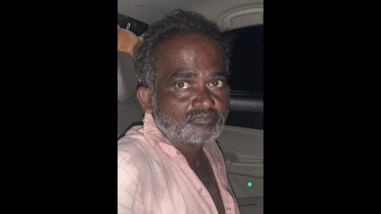 வயசானாலும் சரக்கு விற்பதை நிறுத்தலை!