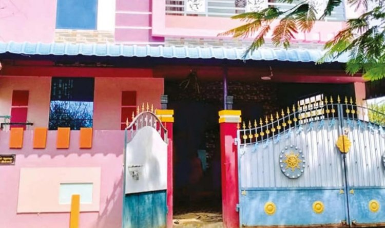கொள்ளைக்காரிகள் யார்!