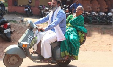 எம்.ஜி.ஆர்.போல் தாய் பாசம்! 61-ஆயிரம் கி.மீ. ஸ்கூட்டரில் பயணம்!