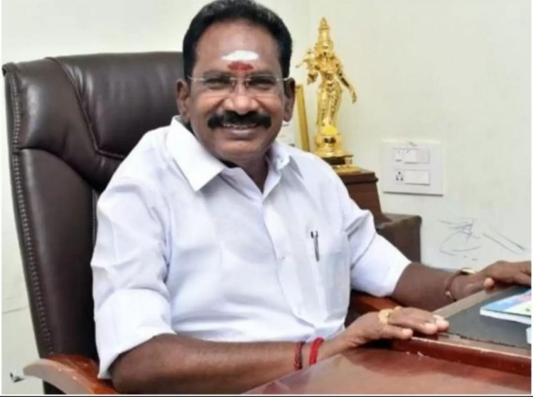 பள்ளி கல்லூரி மாணவர்கள் மது குடிக்கின்றனர்! செல்லூர் ராஜூ வருத்தம்!