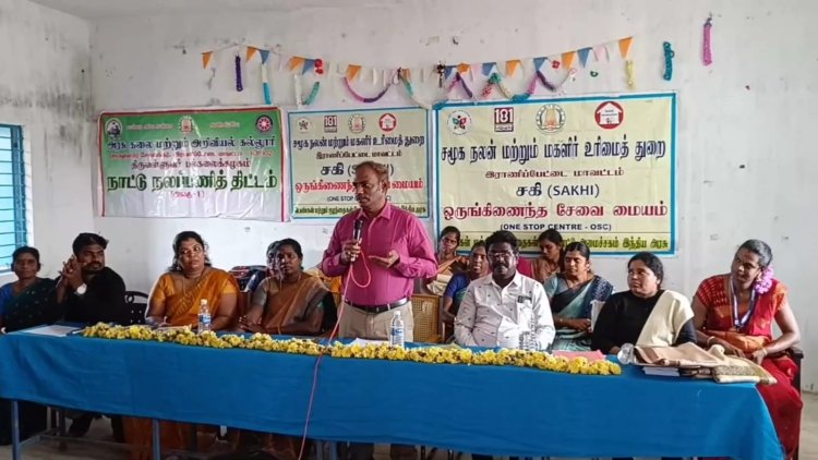 மாணவிகள் நல்ல நண்பர்களை தேர்ந்தெடுக்க வேண்டும்! ஆட்சியர் பேச்சு!