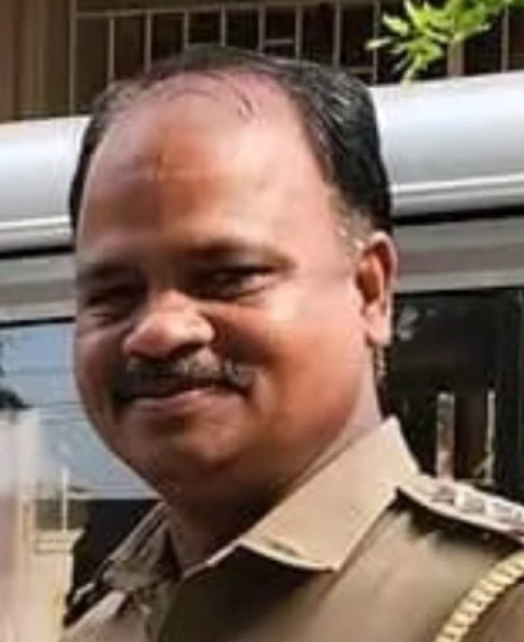 சர்ச்சை புகழ் இன்ஸ்பெக்டர் மீது மீண்டும் புகார்! வருத்தப்பட்டு மறுக்கிறார்!!