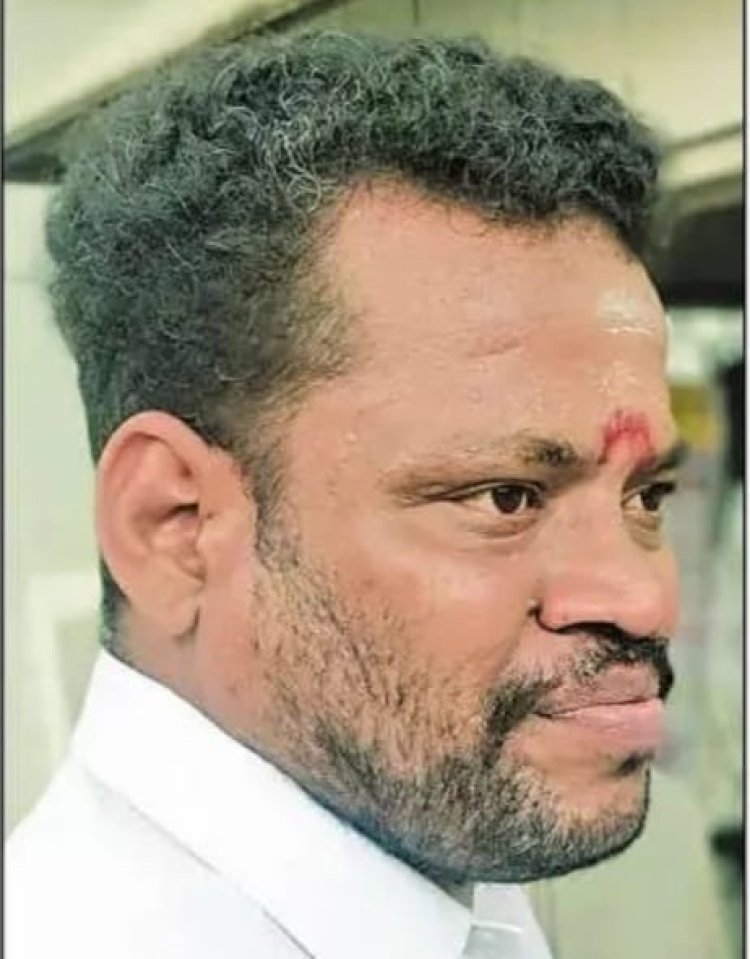 அ.தி.மு.க.அலுவலகத்தில் 1-லட்சம் பிக்பாக்கெட்!