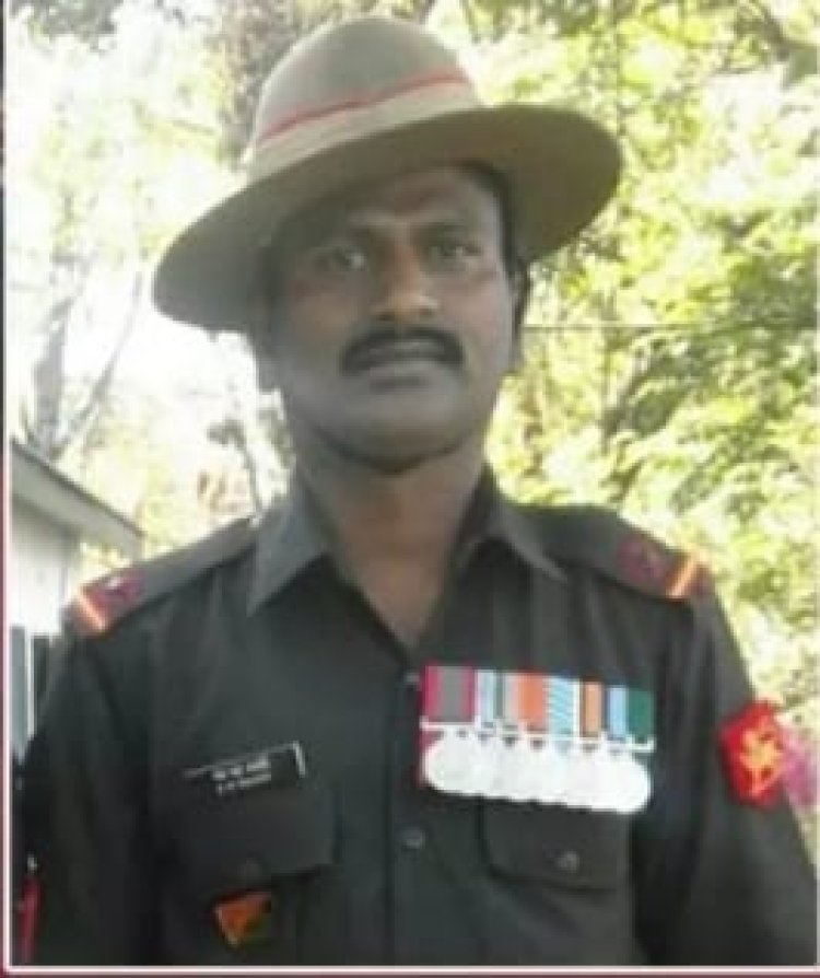 21 குண்டுகள் முழங்க ராணுவ வீரர் அடக்கம்!