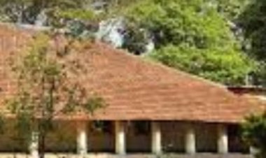 சப் கலெக்டர் பங்களாவை பத்திரபதிவு செய்த அதிகாரி சஸ்பெண்டு!