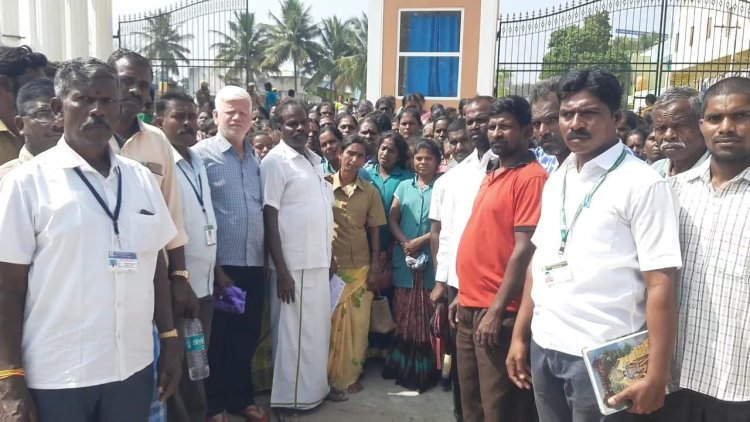 துப்புரவு பணியாளர்கள்:- காலமுறை ஊதியம் வழங்கிட கோரி மனு!